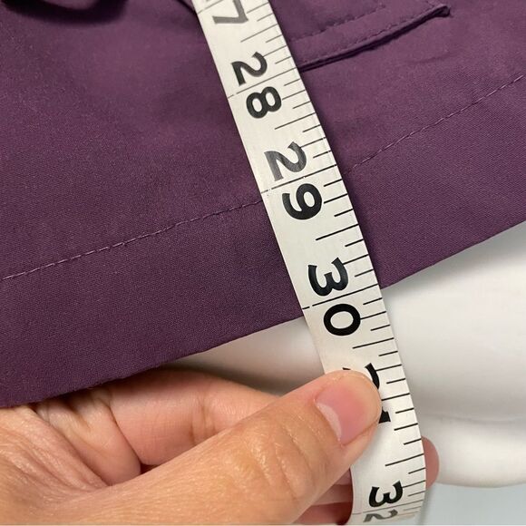 L.L BEAN Wmns VINTAGE PURPLE HOODED WATERPROOF RAIN/UTILITY JACKET SZ Med Petite - Picture 5 of 11